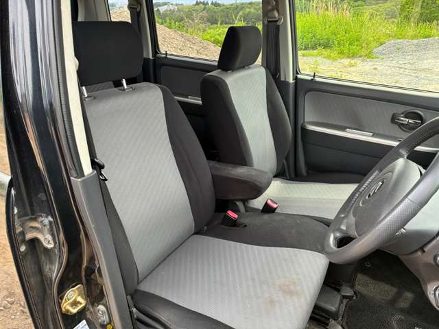 運転席はコチラになります！