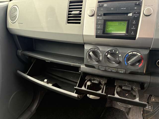 運転席操作部です。不明点はお気軽にご質問ください♪