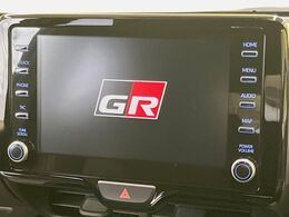 【ナビ機能付きディスプレイオーディオ】ナビ機能搭載の他、お持ちのスマートフォンと連携して、ナビやbluetoothでの音楽再生が可能です♪デザインはもちろん操作性も良好！