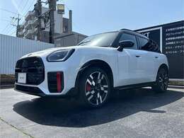 MINI NEXT大分では最大100項目の厳正な納車前点検を行い安心・安全なカーライフをお届け致します。