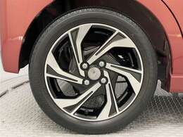 15インチ　純正アルミホイールです。