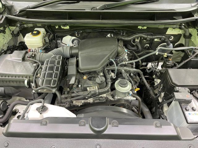親切・丁寧な専門メカニックスタッフが応対！・車検・点検整備・事故等の修理などアフターサービスも安心。お車のカスタマイズもネクステージのサービススタッフまでご相談ください！