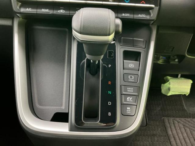 お車に合わせて無料保証以外にも、保証範囲、期間、距離を拡充させた有料保証もご用意しております！中古車の購入が初めてで不安・・・というお客様もご安心ください！