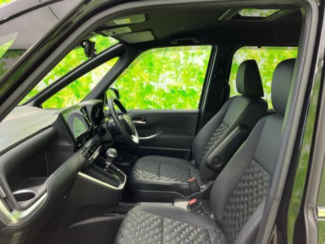 WECARSでは各商談席に大型モニターをご用意しております！見やすい大画面でゆったりと全国の在庫をご覧いただけます！是非ご来店お待ちしております！