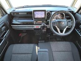 【インパネ全体】全方位で視界が広く、高い目線で運転もしやすいです！