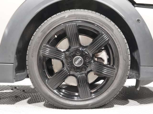 ■買取に関して・・・当社はモデル・年式・走行距離に関わらず、BMWミニ＆ローバーミニの高価買取にチャレンジしております！■自慢のオプション装備など専門店ならではの査定にご期待ください！