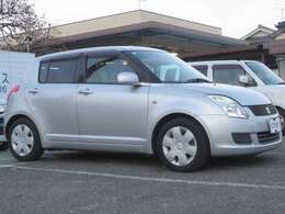 細かい傷ございます。詳しくはお問い合わせください。