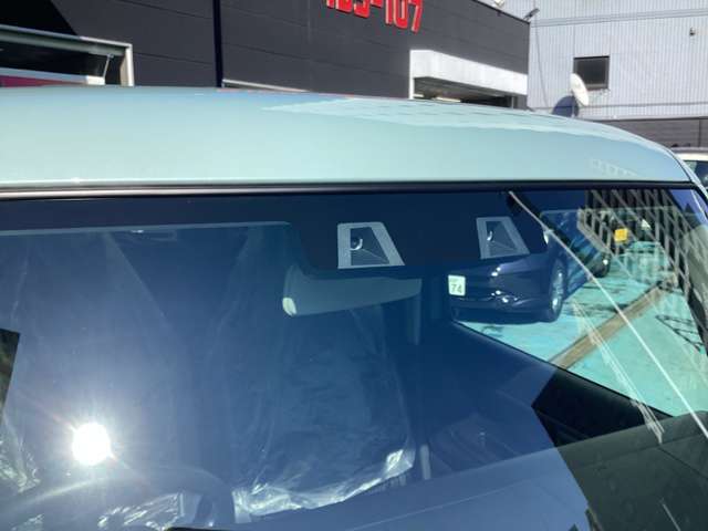 衝突軽減ブレーキは今や必須です。事故率も下がります。年齢に関係なくお勧めです。