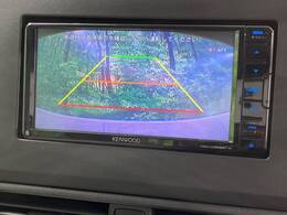 【バックカメラ】駐車時に後方がリアルタイム映像で確認できます。大型商業施設や立体駐車場での駐車時や、夜間のバック時に大活躍！運転スキルに関わらず、今や必須となった装備のひとつです！