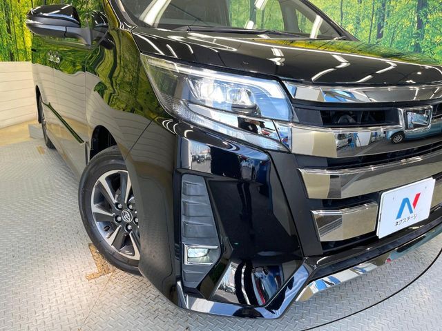 【LEDヘッドライト】悪天候や夜間走行時も良好な視界を確保し安心して運転できる高輝度LEDヘッドライトを装備！点灯速度が早く、消費電力も抑えられています。