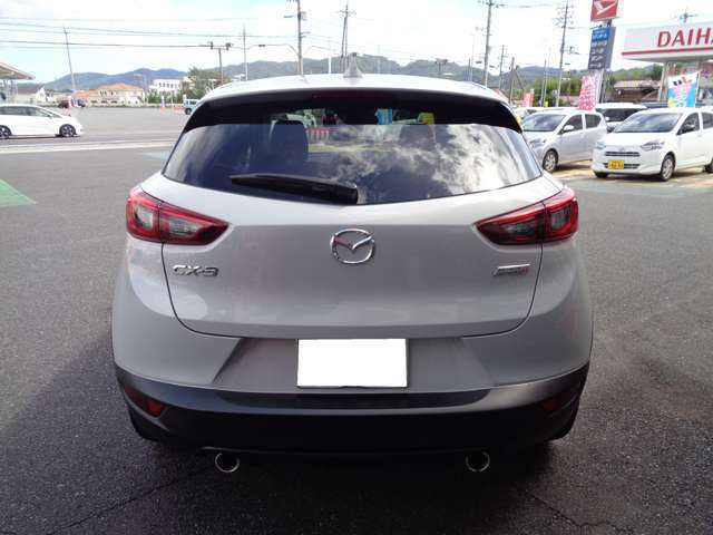 “クルマと笑顔が買えるトコロ・・・”そんな中古車展示場です！ぜひお越しください！