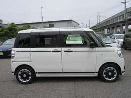 （株）あっぷる関西は業界経験者多数在籍！！新車ディーラー営業・大手中古車ディーラー営業・新車ディーラー整備士など、豊富な知識と経験をお客様の車選びや納車後のサポートをお手伝いさせて頂きます。