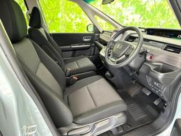 「この車の写真をもっと見たい」「状態が気になる」「この装備はついている？」どんな小さな疑問でもお気軽にお問い合わせください！