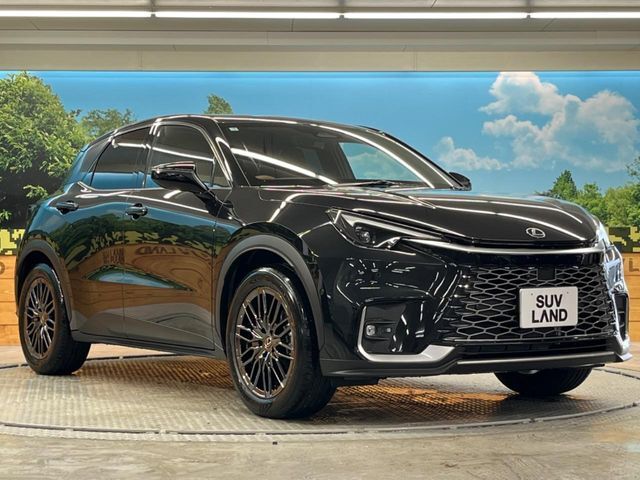 大好評のボディコーティング「弾スプラッシュコート」もご納車までに施工可能。通常のガラスコートと異なる、耐久年数6年の無機質ガラスコーティングが、ボディをキレイな状態に保ってくれます。