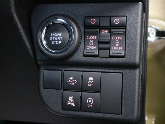 当社の展示車は全車両に”社団法人自動車公正取引協議会”の車両状態説明書を掲示しております。修復歴の有無は勿論、ドア等の外板の交換歴の有無までも表示☆口頭説明では無く書面にてお渡ししております♪