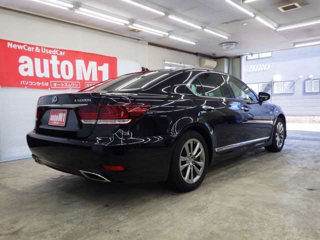 車内もキレイで嫌なニオイもありません。