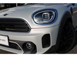 全国のディーラーにて修理対応可能ですので遠方の方も安心！（消耗品、後付け品除く）。