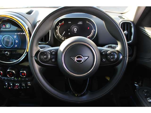 お車の詳細につきましては、弊社営業スタッフまでお気軽にご連絡下さい。全国のお客様からのお問合せをお待ち致しております。