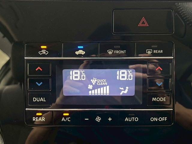 【オートエアコン】車内温度をセンサーが感知してご希望の車内温度になるよう、風量も自動で調整してくれます☆