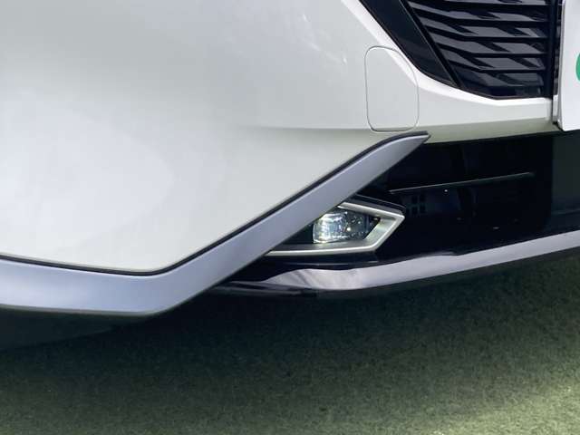 【運転席操作部】快適なドライブを楽しむための機能が装備されています！運転席から触れるので、使いやすいです！除菌プランいれていただくと、さらに清潔で安心していただけます！