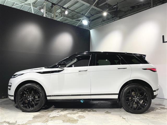 LIBERALAは、輸入車選びの新たなスタイルを提案するインポート・セレクト・ブランドです。オーナー様となる方がクルマから直接感じる感性を第一にした、最良の一台との出会いをコーディネートいたします。
