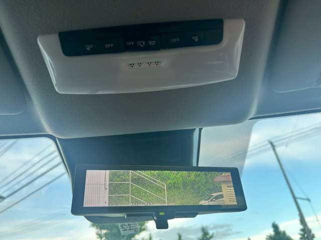 ☆車の査定士常駐☆世の中にはいろんな修復歴が有るんですよ。どーんと大修復歴車から、インナー先の小曲がりまで程度は様々。査定士が修復箇所を明確にお答えしますね。不安なお買い物はしちゃいけません。