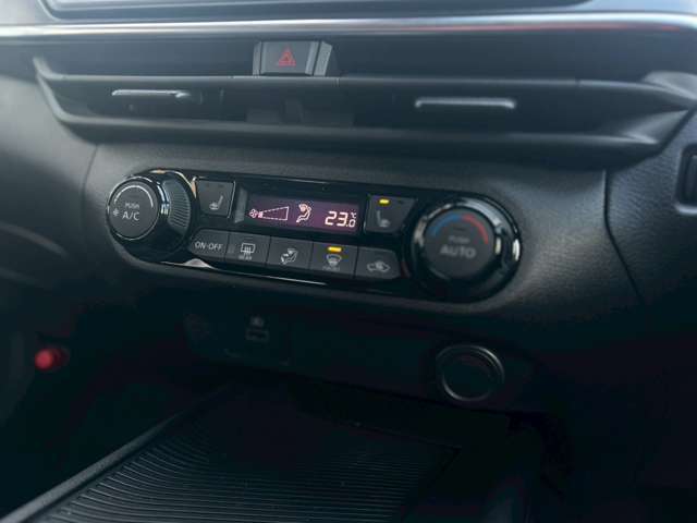 ☆自社工場ございます☆車はメンテナンスが大事です。でも壊れる事もございます。壊れたら嫌な気分になりますが、治ったらいい気分に変わりますよね。自社工場での納車前整備。納車後整備お任せください。