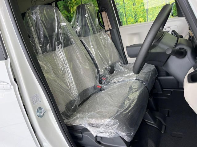 もちろん車内はキレイです♪よりクリーンな状態をキープしたいお客様には『ナノゾーンコート』がおすすめ！新型コロナウイルス対策や、除菌・消臭に効果を発揮し多くの方にご好評いただいております。