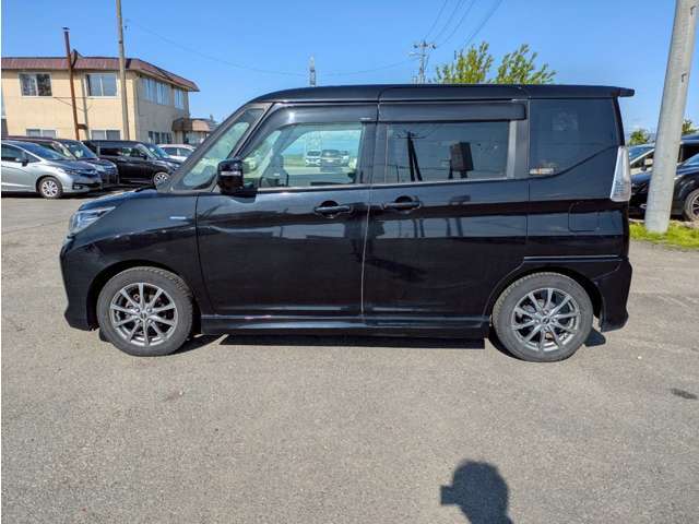 ★画像や動画を見ただけでお車の検討を進める事に抵抗がある方でも気軽に利用できるオンライン商談ならお車の検討はもちろん営業担当や店舗の様子も生中継でご覧いただけますので安心してお車をご検討頂けます。