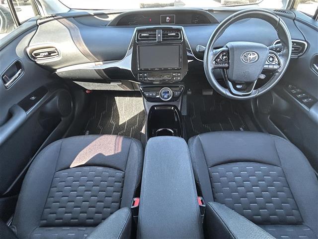 【インパネ全体】全方位で視界が広く、高い目線で運転もしやすいです！