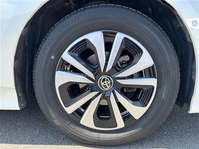 【タイヤ・ホイール】足回りもかっこよく決まってます！社外のアルミやスタッドレスタイヤも取り扱いございます！！ドレスアップもカスタマイズもお任せください！！