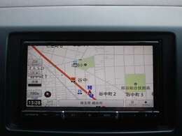 ナビ搭載ですので道に迷うことなく楽しくドライブ！