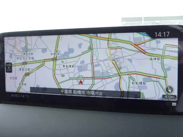 【カーナビゲーション】初めての場所も、すぐにお出掛けいただけます。ナビがあれば知らない道も安心ですね★　ナビは「走行安全性」を優先した、見やすい位置に配置しました。