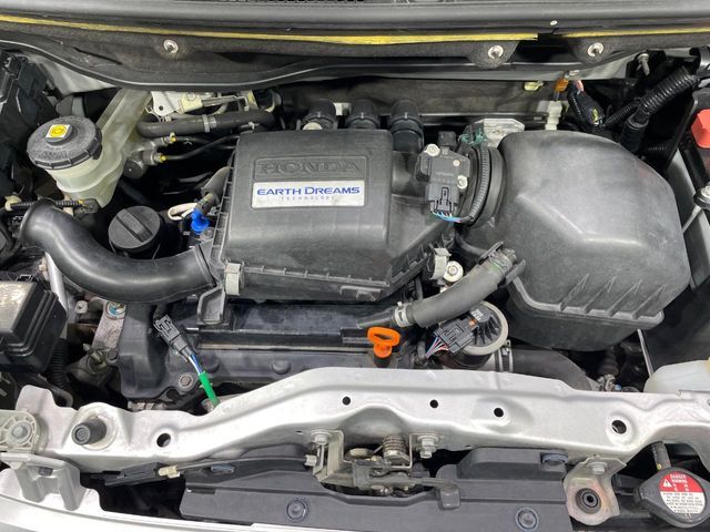 親切・丁寧な専門メカニックスタッフが応対！・車検・点検整備・事故等の修理などアフターサービスも安心。お車のカスタマイズもネクステージのサービススタッフまでご相談ください！