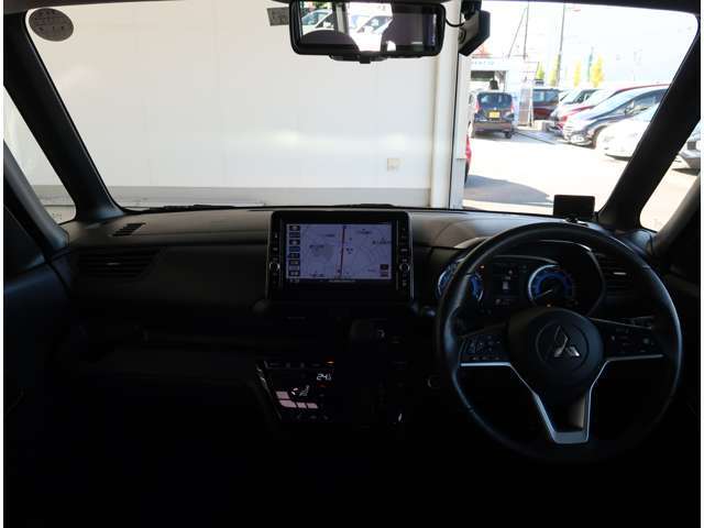 お車の保証修理及びメンテナンスは、全国の三菱ディーラーネットワークでお受け頂けます。