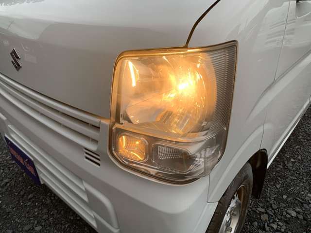 納車後、エンジンオイルを1回のみ無料で交換させていただきます。└3,000～5,000キロ走行の間に限ります