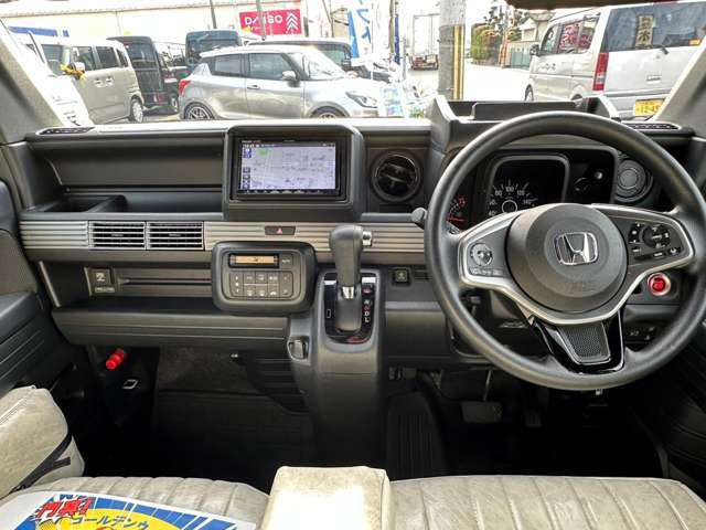 購入時のオプション品は低金利のオートローンに組込み可能！！自動車保険（任意保険）の分割支払いも可能です！！