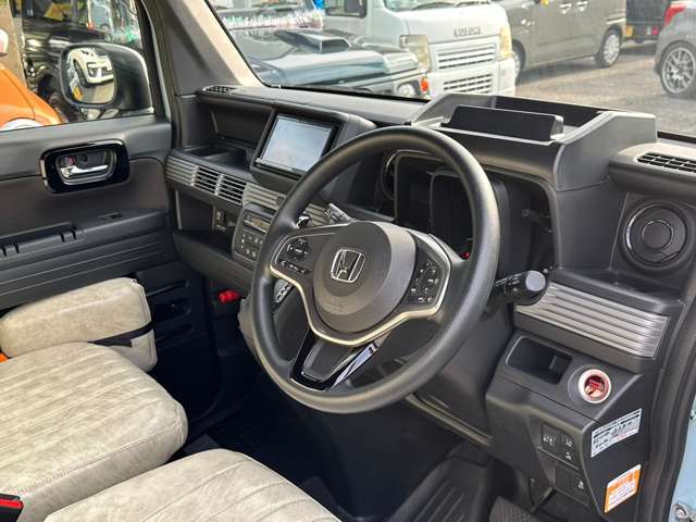 購入時のオプション品は低金利のオートローンに組込み可能！！自動車保険（任意保険）の分割支払いも可能です！！