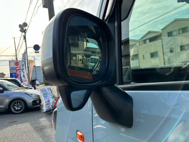 提携整備工場あり！アフターフォローもバッチリです。販売以外の修理、鈑金、車検なんでもお任せ下さい☆中古パーツの取扱いもしておりますのでなんなりとお申し付け下さい！！