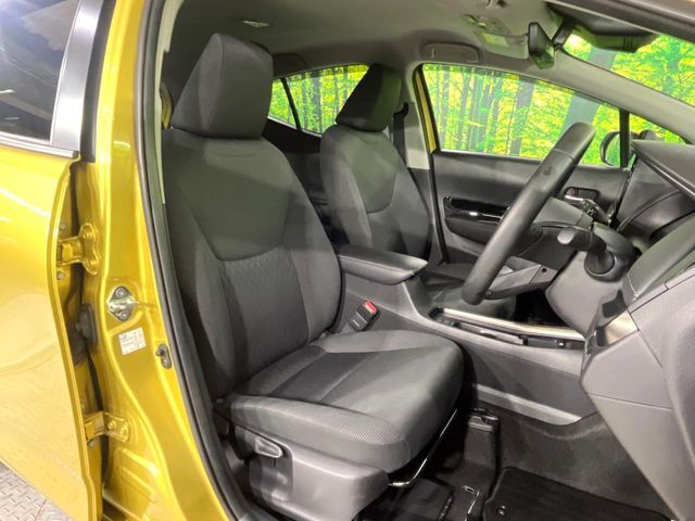 運転席シート廻りは使用感も少なく、良好な状態となっています。丁寧に使われていたことがよくわかりますね。