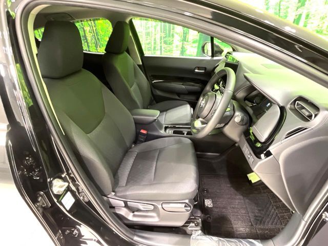運転席シート廻りは使用感も少なく、良好な状態となっています。丁寧に使われていたことがよくわかりますね。