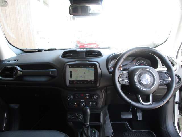 当店の中古車は全車走行テスト確認済です。安心してお乗りいただける車両を厳選価格にて販売しております。