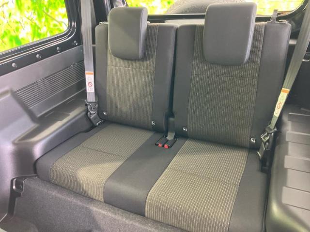 WECARSでは各商談席に大型モニターをご用意しております！見やすい大画面でゆったりと全国の在庫をご覧いただけます！是非ご来店お待ちしております！