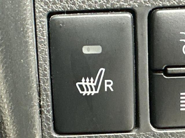 お車に合わせて無料保証以外にも、保証範囲、期間、距離を拡充させた有料保証もご用意しております！中古車の購入が初めてで不安・・・というお客様もご安心ください！