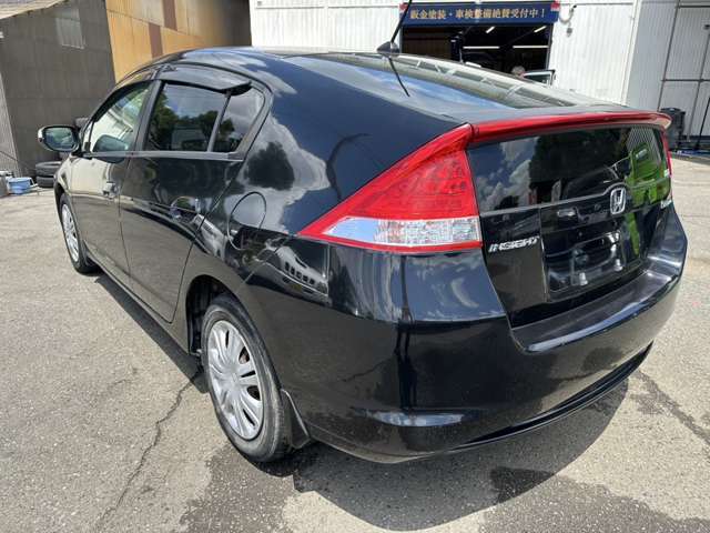 毎週300台以上の車を見ているスタッフが 一台一台丁寧にチェックして仕入れています！