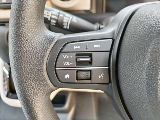 グループ総在庫数約500台以上！カーライフステーションの大型展示場はあなたにピッタリのお車が見つかるはず、今ご覧のお車以外にも系列店の在庫からどのお車でもご紹介出来ます。まずはお問い合わせ下さい。