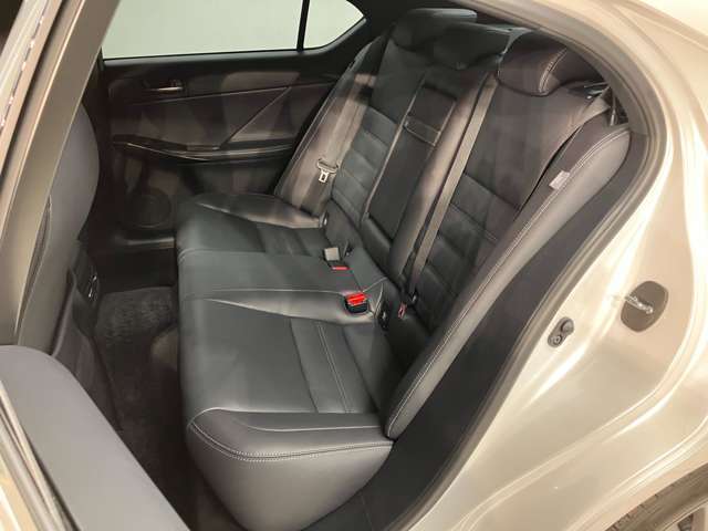 初めてのインターネットでのご購入も丁寧で迅速な対応をさせていただきます。ご安心下さいませ。