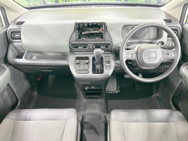グループ総在庫数約30，000台！！全国の系列店からメーカー・車種問わずご紹介出来るので、あなたにピッタリのお車が見つかるはずです♪まずはお問い合わせ下さい☆