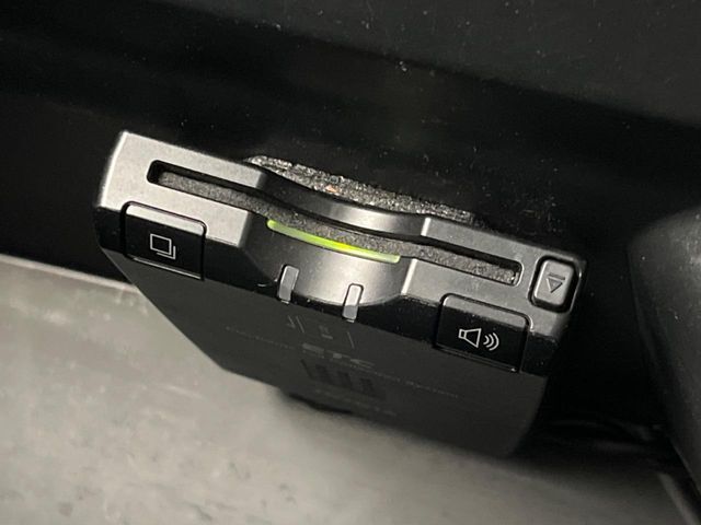 【ETC】高速道路の料金所をストレスなく通過！話題のスポットやサービスエリアに多い「スマートIC」利用時は必須のアイテムです。当店でセットアップを実施、ご納車当日からすぐにご利用いただけます！