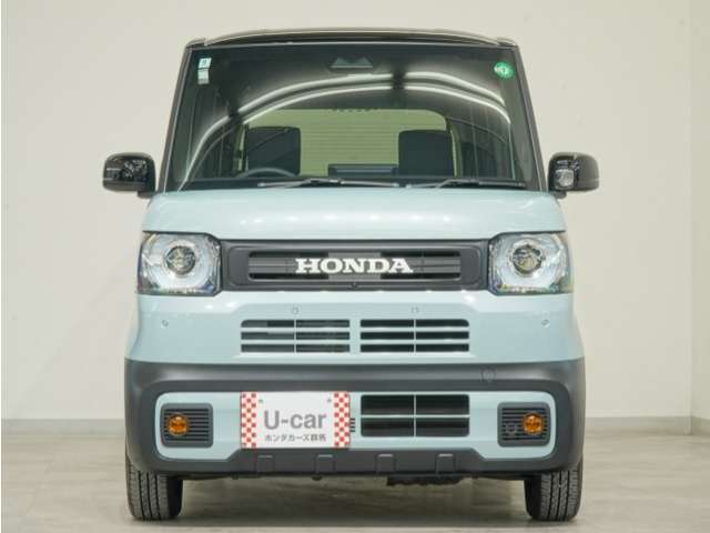 当社デモカー。お客様の新車購入時の展示車・試乗車として大切に使用してきましたので安心してご購入いただけることと思います。